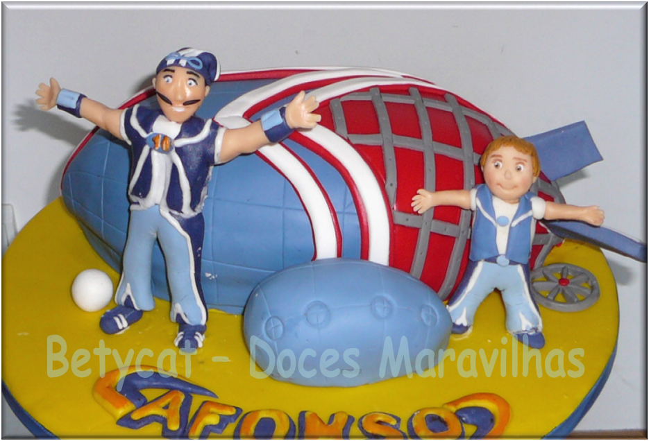 Bety Sugarland Cake Design By Elisabete Caseiro Bolo Lazy Town Nave Do Sportacus 8750